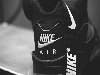 Nike   (10 )
