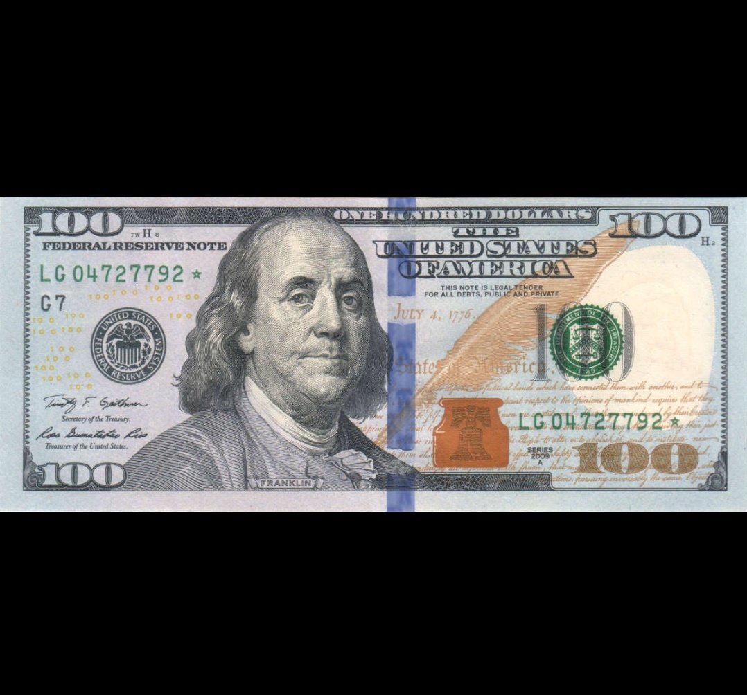 Фото нового доллара 100. Банкнота 100 долларов США. Купюра 100 долларов США. Новые 100 долларовые купюры. 100 Долларовая купюра 2009.