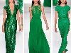 Яркое и очень стильное длинное зеленое платье.