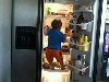 Ребенок залез в холодильник