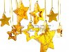 Золотые рождественские звезды, изолированных на белом фоне Фото со стока - ...