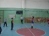 Вес мяча для игры в мини-волейбол для детей до 14 лет составляет 210–230 ...