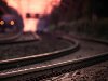Железнодорожные пути обои, фото шпалы, вечер, поезд, огни, боке, ...