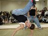 Обучение нижнему брейк дансу можно получить в школе танцев