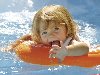 Влияние воды на здоровье детей. Плавание помогает исправить осанку, ...
