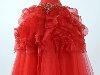 Свадебное платье красного цвета с вышивкой