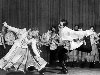 Солисты Ансамбля народного танца СССР исполняют «Русский танец».