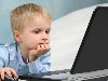 Современные дети все больше времени проводят перед компьютером.