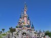 Главный замок Диснея в парке Disneyland Resort Paris: Главный замок Диснея в ...