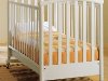 Детские классические кроватки чаще всего деревянные, бортики состоят из реек ...