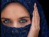 Полностью скрытое платком лицо женщины не имеет ничего общего с исламом ...