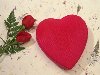 Коробка конфет ввиде сердца и розы, День Св. Валентина