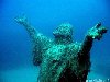Удивительная статуя Христа на дне океана