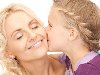 Ребенок не отпускает маму: 8 способов обойтись без истерик