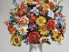 ДЖЕФФ КУНС Большая ваза с цветами. 1991 Раскрашенное дерево. 132 x 109,2